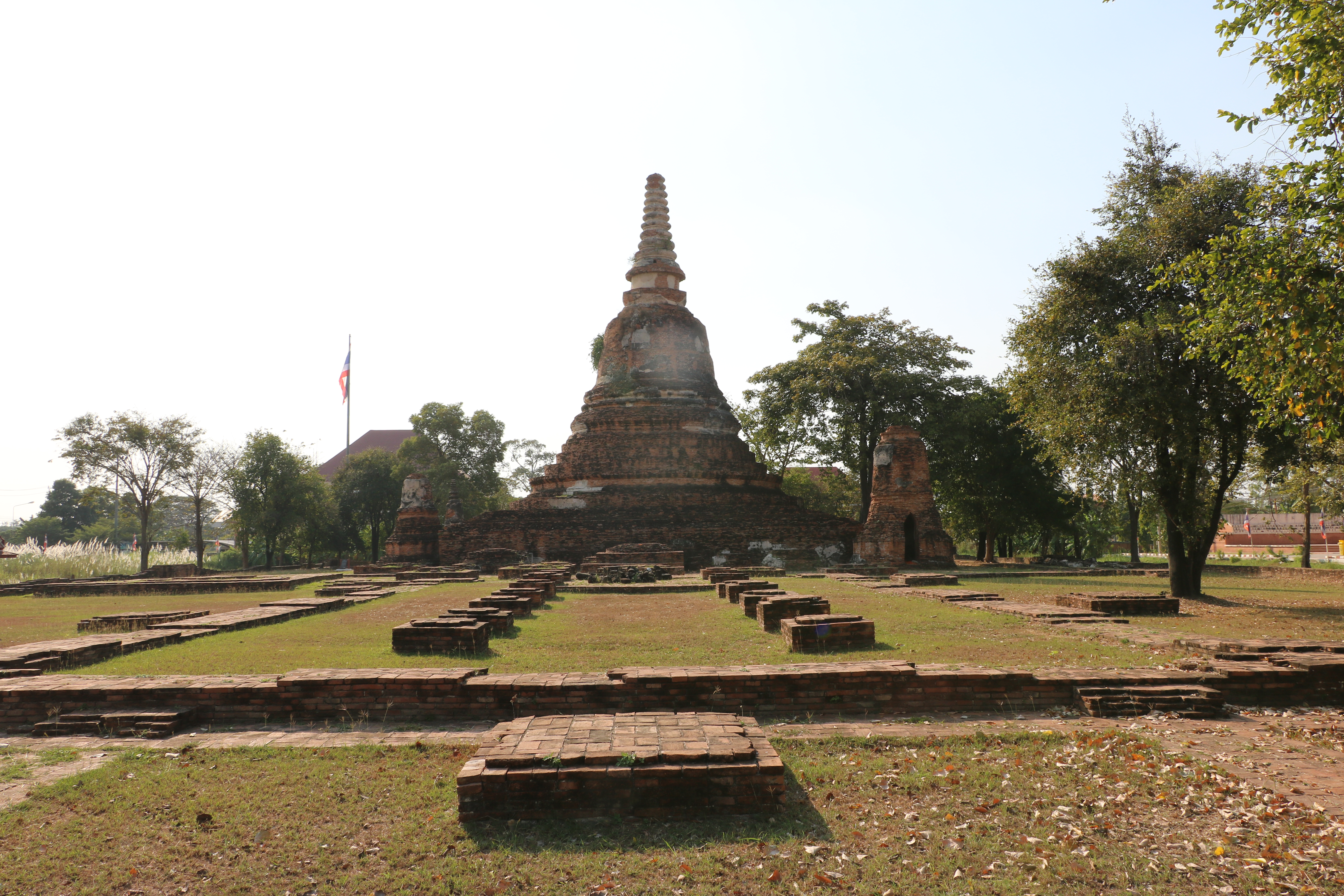ワットチャカワン / アユタヤ王朝初期に作られ、王朝滅亡まで長く使われたといわれる仏教寺院遺跡
